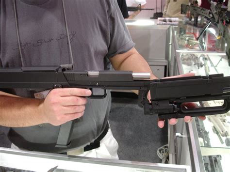 Magpul Fmg9 Prototype 9mm Folding Submachine Gun