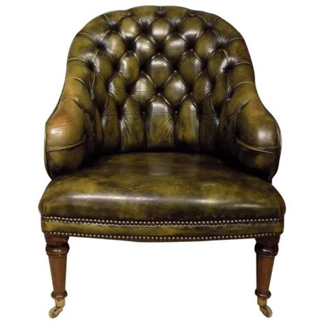 While the club chair was especially popular in france during the 1920s — known there as fauteuil confortable (or. Green Leather Deep Buttoned Victorian Period Antique Tub ...