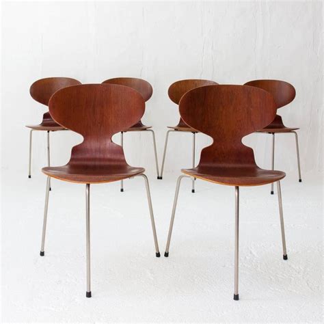 The ant™ chair's visual expression is delicate and artful, much like the curves of a musical instrument. Teak Ant Chairs 3100 Arne Jacobsen for Fritz Hansen, Early 1960s at 1stdibs