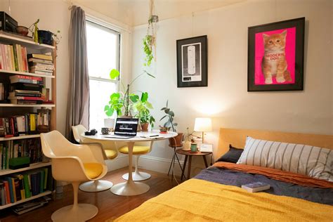 How To Set Up A Home Office In Your Bedroom
