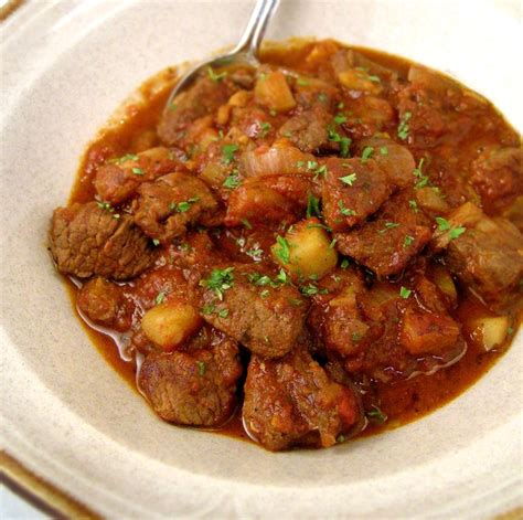 This hungarian goulash recipe will warm your soul and your culinary heart when winter is knocking at your door. {Comfort Food} Hungarian Goulash | Goulash recipes ...