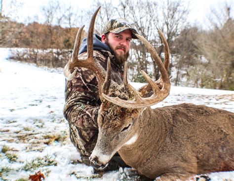 Late November Deer Hunting Tactics In Illinois Heartland Lodge