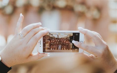 Best Wedding Photo Sharing Apps And Chat Apps For Your Wedding