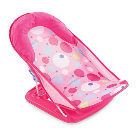 A soft mesh sling and soft head support cradles your baby, while multiple recline positions provide the most comfortable positioning for your little one, making it the perfect choice beginning with the very first sponge bath. Summer Infant Deluxe Baby Bather - Dots