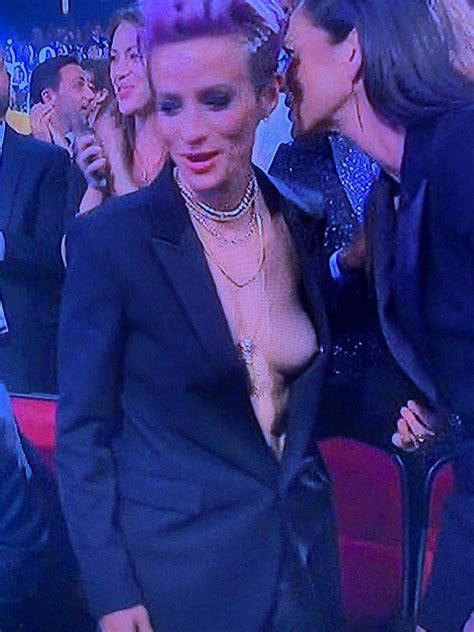 Megan Rapinoe Nude Lesbian Pics Nip Slip At ESPY Awards