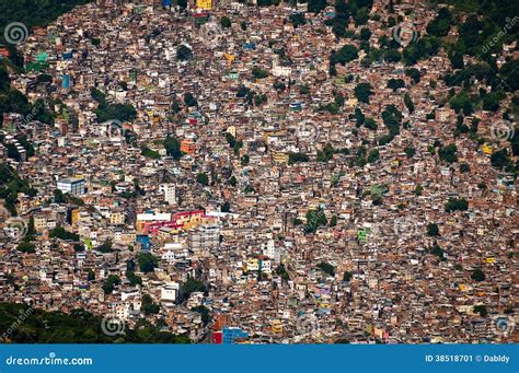 Favela Rocinha En Rio De Janeiro Imagen De Archivo Imagen De Pobreza