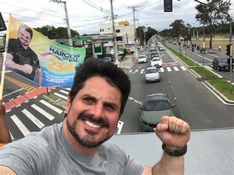 Brunella poltronier miguez, a partir da relação com o senador, teve uma evolução salarial relâmpago. Youtuber Luís Miranda É Eleito Deputado Federal com 65 Mil ...