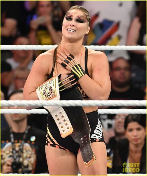 Ronda Rousey Wins Wwe Raw Women S Title At Summerslam Photo Photos Just Jared