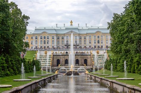 Must-Visit Palaces and Castles in Russia