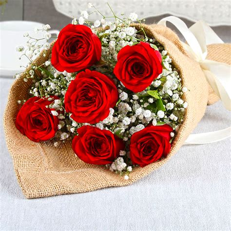 Exclusive Romantic Red Roses Bouquet Best Price Tacrossindia