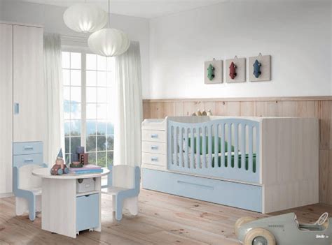 Ada banyak pilihan desain tempat tidur model ayunan bayi, ada yang terbuat dari besi, paralon, dan kayu. 8 Tips Memilih Tempat Tidur dan Kasur Bayi yang Paling Nyaman