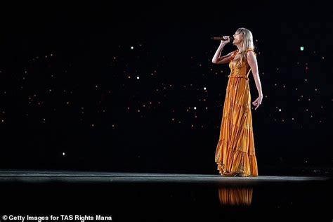 Taylor Swifts Tokyo Trip The Singer Stumbles On Stage During The Eras