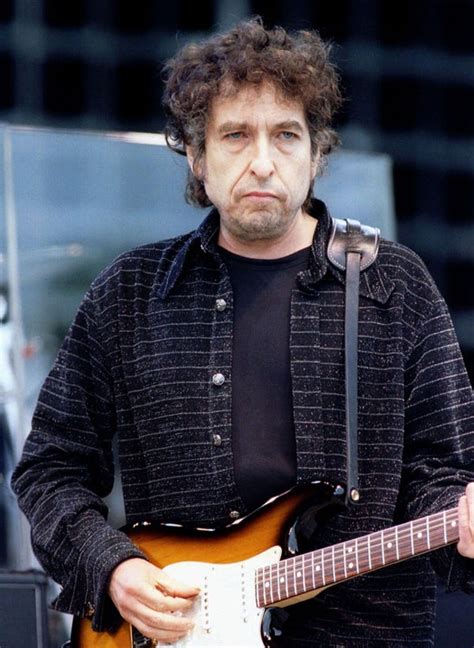 Bob dylan (born robert allen zimmerman; HBO Producer Reveals The Crazy Story Of When Bob Dylan ...