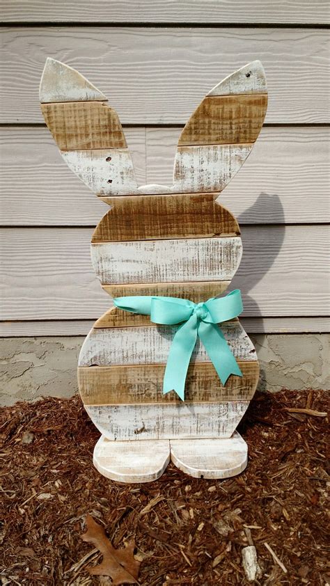Bunny Made From Pallet Wood Easter Craft Projects Easter Crafts Diy