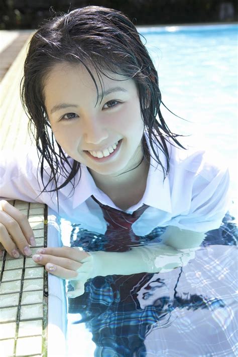 Best Japanese Model Site Kaoru Hirata Jump Into Swimming Pool In