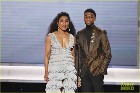 Chadwick Boseman Joins Black Panther Co Star Angela Bassett At Sag Awards 2019 Photo 4218406