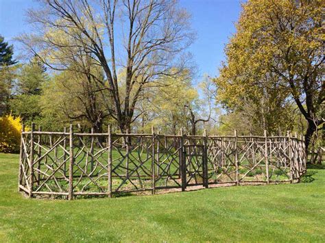 Rustic Garden Fences And Gates Fasci Garden