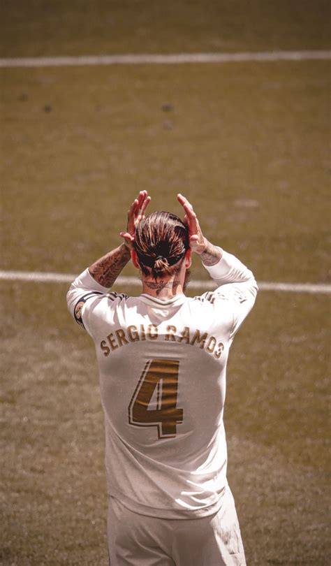 Sergio Ramos Em 2020 Imagens De Futebol Jogadores De