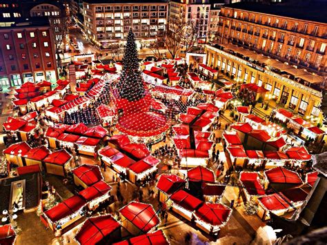The Best Places To Spend Christmas Photos Condé Nast Traveler