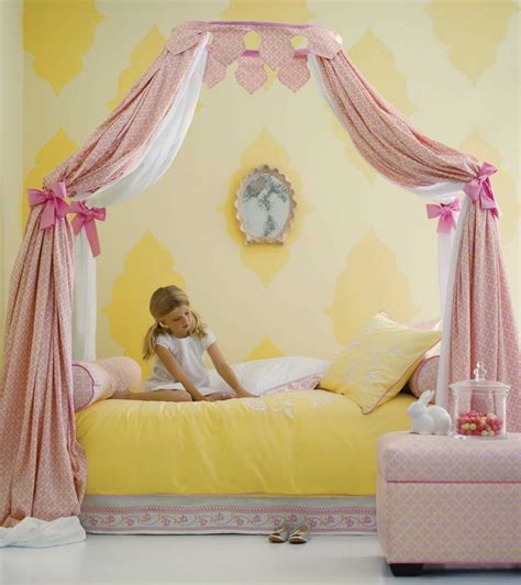 Diy Canopy Bedi Love The Colors Diy Princess Bed Canopy Bed For
