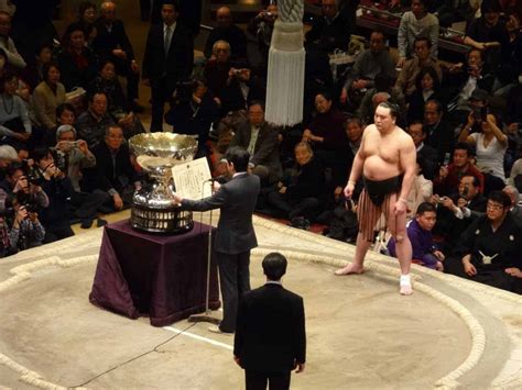 How To Watch Sumo Wrestling In Japan In 2022 A View Outside