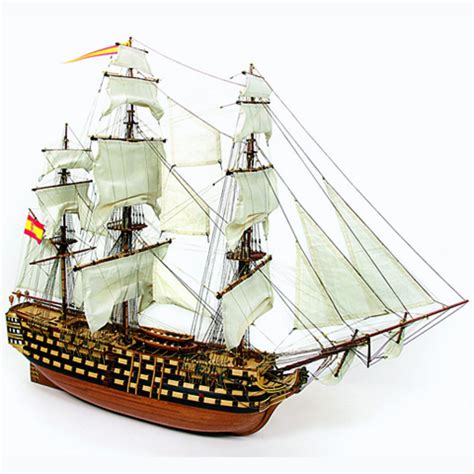 Elaborado con cariño por nuestros maestros roneros. Santisima Trinidad | 1:90 Model Ship | Full Kit | ModelSpace