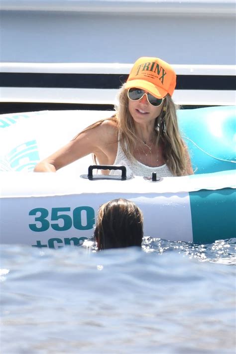 heidi klum with leni klum soak on a luxury yacht in capri 12 gotceleb