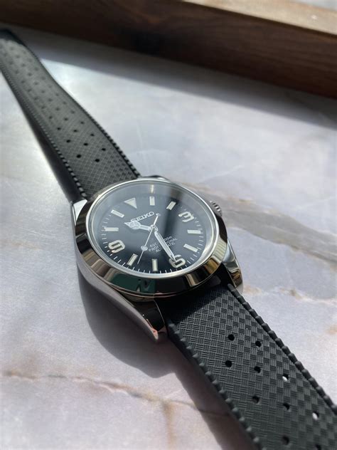 Explorer mod on Tropic strap, thought it looked better then on a