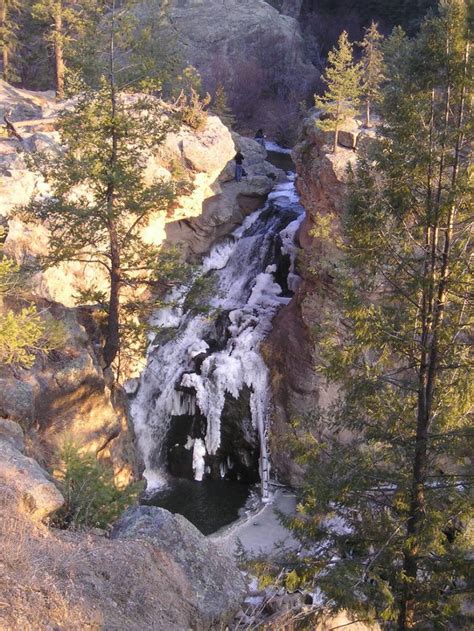 7 Gorgeous Frozen Waterfalls In New Mexico That Must Be Seen To Be
