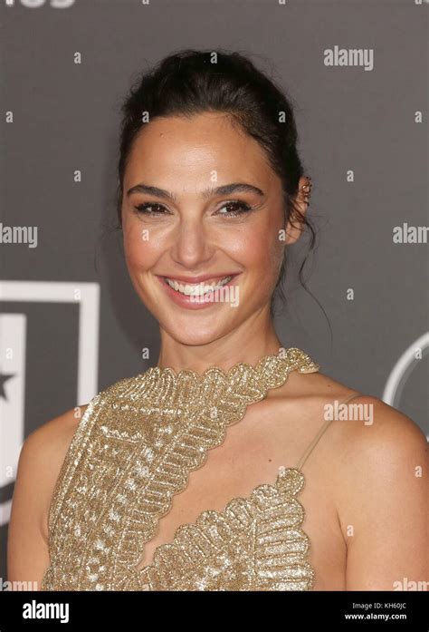 Los Angeles Ca Usa 13th Nov 2017 Gal Gadot At The Justice League