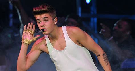 10 Theories About Why Justin Bieber Got A Full Stomach Tattoo