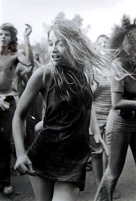 Dancing Wild Photo By D Fenton Woodstock 1969 Woodstock Festival Hippie Style
