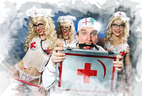 Всіх медичних працівників вітаю з професійним святом! Вітальні картинки з Днем медичного працівника українською ...