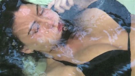 Megan Jones Underwater Bikini Big Boobs Underwater Umd