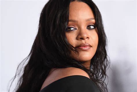 rihanna posted a powerful message about gun violence after her cousin was killed