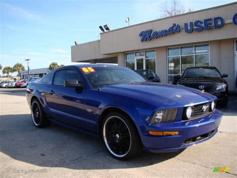 2005 Sonic Blue Metallic Ford Mustang Gt Premium Coupe 46091768 Photo