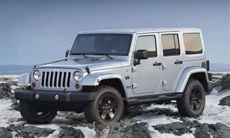 Learn how to take the doors off your jeep wrangler from the pros the wrangler's removable doors also help to make this model one of the most unique suvs on the road! How To Take Doors Off Jeep Wrangler 2012 - Tekno Today
