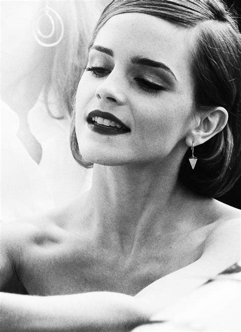 Pin By Celebrity Dungeon On Emma Watson Portrait Celebrity Portraits