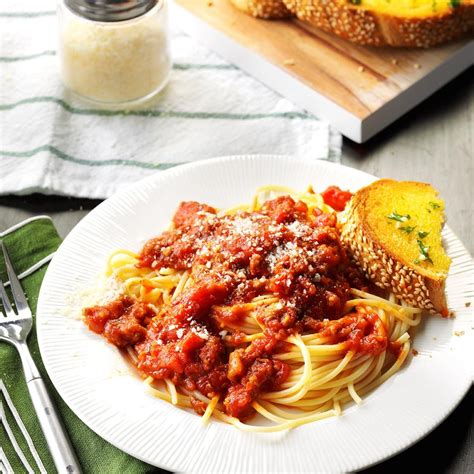 Slow Cooked Spaghetti Sauce Recipe How To Make It Taste Of Home