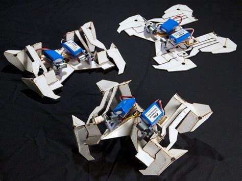 robot origami del mit
