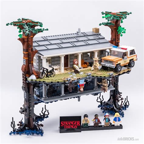 Review Lego Stranger Things 75810 The Upside Down Excellent