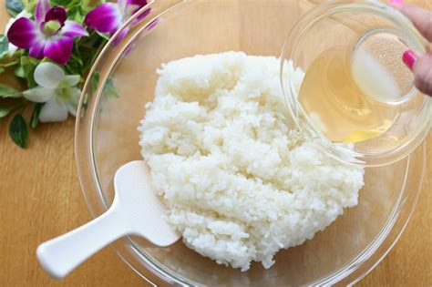 A Simple Sushi Rice Recipe How To Make Sushi Vinegar And Vinegared