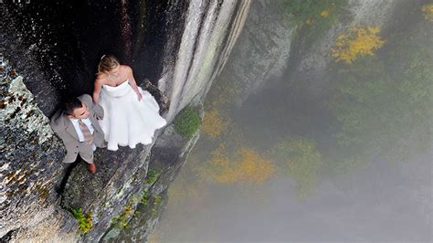 Jaw Dropping Photos Taken By Extreme Wedding Photographer