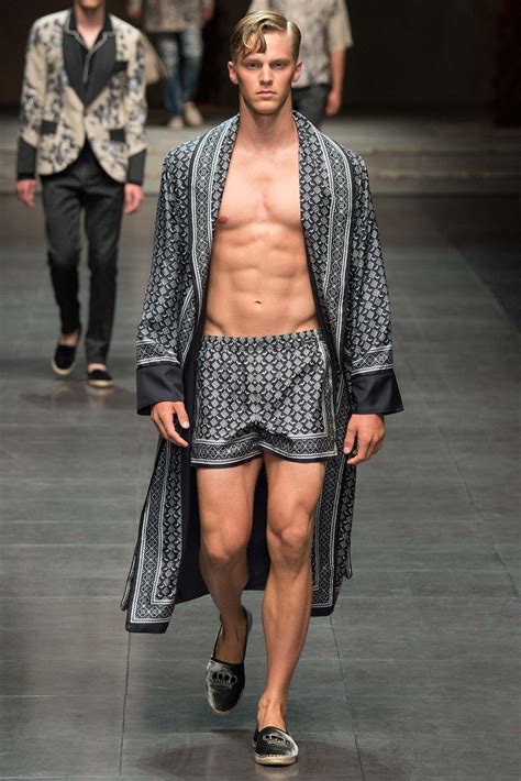 Dolce And Gabbana Spring 2016 Menswear Fashion Show