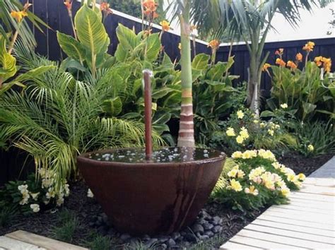 34 Lovely Tropical Garden Design Ideas Magzhouse Tropical