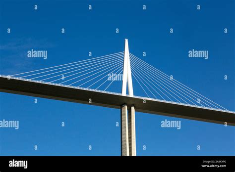 Millau Viaduct Hi Res Stock Photography And Images Alamy