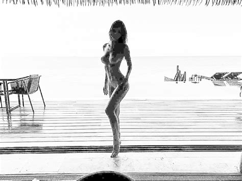 Emily Ratajkowski Nude And Sexy 100 Photos Thefappening