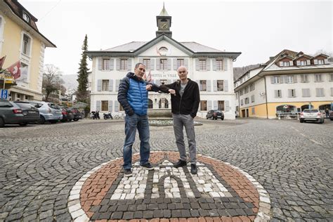 Ce comité s'est donné pour but de militer pour le rattachement de la ville de moutier à la république et canton du jura. A Moutier, la crainte de l'après-vote - Le Temps