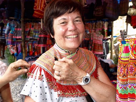 marché-chez-les-hmongs-fleuris-en-route-avec-nous,-le-blog