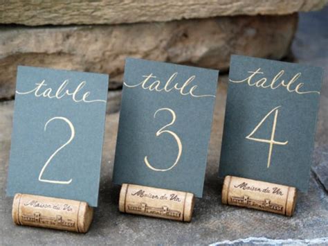 Prepare a wonderful table decoration for special occasions or just as a surprise for the family and friends! Wedding Table Number Ideas | Simple bryllupper, Bryllupsideer, Forårsbryllup